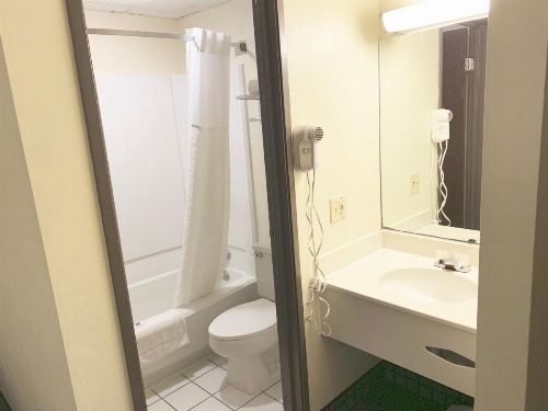 Motel 6 McGraw, NY - Cortland image 3